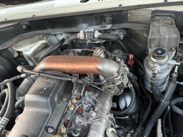 ランドクルーザープラド SXワイド 排ガス対策済み!日本全国登録可能! リビルトエンジン載せ替え済み! ナローボディー加工済み オールドイングリッシュホワイト塗装済み 2インチリフトアップ ブラッドレイV16アルミホイール ナルディー(40枚目)