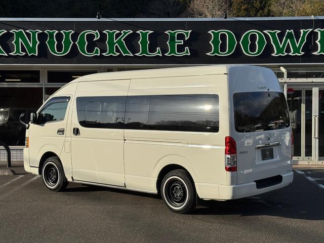 ハイエースバン ＤＸ　ＧＬパッケージ　ディーゼル４ＷＤ　寒冷地仕様　パノラミックビューモニター　デジタルインナーミラーシートカバー装着済み　８ナンバー２年車検取得済み　デットニング施工済み　床板張り　ノックスドール施工済み（6枚目）