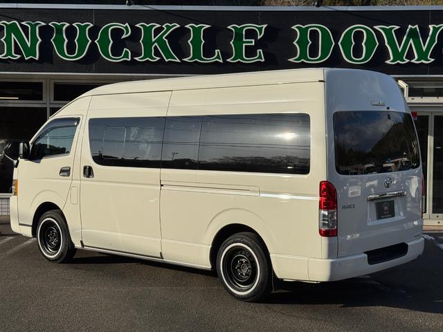 ハイエースバン ＤＸ　ＧＬパッケージ　ディーゼル４ＷＤ　寒冷地仕様　パノラミックビューモニター　デジタルインナーミラーシートカバー装着済み　８ナンバー２年車検取得済み　デットニング施工済み　床板張り　ノックスドール施工済み（7枚目）