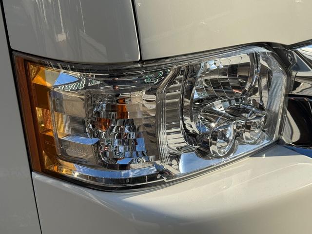 ハイエースバン ＤＸ　ＧＬパッケージ　ディーゼル４ＷＤ　寒冷地仕様　パノラミックビューモニター　デジタルインナーミラーシートカバー装着済み　８ナンバー２年車検取得済み　デットニング施工済み　床板張り　ノックスドール施工済み（17枚目）
