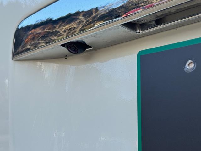 ハイエースバン ＤＸ　ＧＬパッケージ　ディーゼル４ＷＤ　寒冷地仕様　パノラミックビューモニター　デジタルインナーミラーシートカバー装着済み　８ナンバー２年車検取得済み　デットニング施工済み　床板張り　ノックスドール施工済み（29枚目）