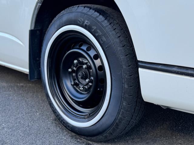 ハイエースバン ＤＸ　ＧＬパッケージ　ディーゼル４ＷＤ　寒冷地仕様　パノラミックビューモニター　デジタルインナーミラーシートカバー装着済み　８ナンバー２年車検取得済み　デットニング施工済み　床板張り　ノックスドール施工済み（31枚目）