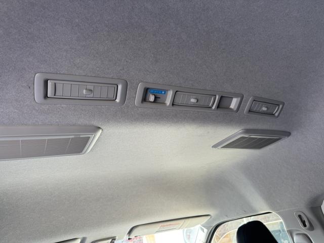 ハイエースバン ＤＸ　ＧＬパッケージ　ディーゼル４ＷＤ　寒冷地仕様　パノラミックビューモニター　デジタルインナーミラーシートカバー装着済み　８ナンバー２年車検取得済み　デットニング施工済み　床板張り　ノックスドール施工済み（43枚目）