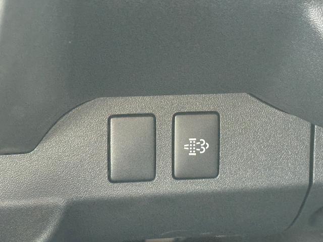 ハイエースバン ＤＸ　ＧＬパッケージ　ディーゼル４ＷＤ　寒冷地仕様　パノラミックビューモニター　デジタルインナーミラーシートカバー装着済み　８ナンバー２年車検取得済み　デットニング施工済み　床板張り　ノックスドール施工済み（57枚目）