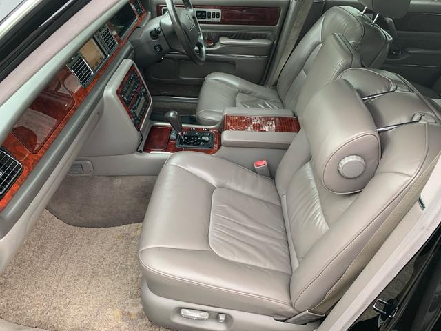 センチュリー 標準仕様車　デュアルＥＭＶパッケージ（13枚目）