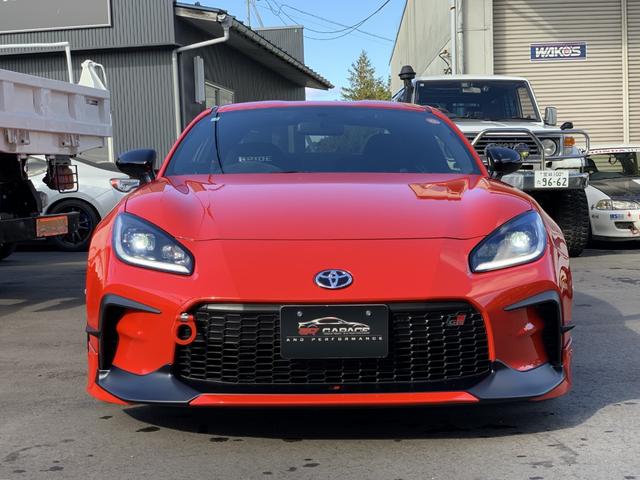 GR86 RZ 1オーナー車 TRD-GRフルエアロキット RAYS-TE37アルミ TRDマフラー SACHSアブソーバー BRIDEフルバケ MOMOクイックリリース BLITZサクション(6枚目)