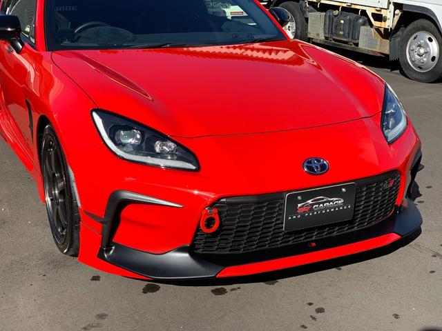 GR86 RZ 1オーナー車 TRD-GRフルエアロキット RAYS-TE37アルミ TRDマフラー SACHSアブソーバー BRIDEフルバケ MOMOクイックリリース BLITZサクション(18枚目)
