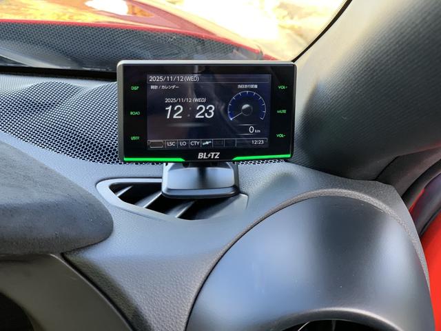 GR86 RZ 1オーナー車 TRD-GRフルエアロキット RAYS-TE37アルミ TRDマフラー SACHSアブソーバー BRIDEフルバケ MOMOクイックリリース BLITZサクション(39枚目)