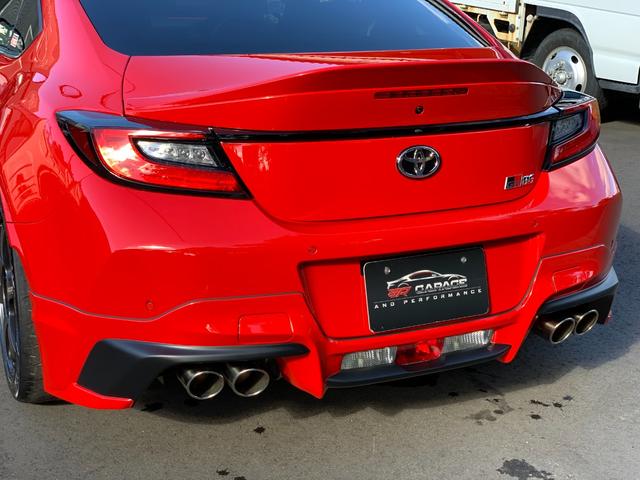 GR86 RZ 1オーナー車 TRD-GRフルエアロキット RAYS-TE37アルミ TRDマフラー SACHSアブソーバー BRIDEフルバケ MOMOクイックリリース BLITZサクション(49枚目)
