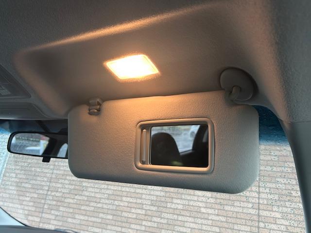 エスティマ アエラス　プレミアムエディション　保証付　禁煙車　７人乗　ローダウン　外品２０ＡＷ　モデリスタグリル　両側電動スライドドア　純正８型ナビ　フリップダウンモニター　ＴＶ　Ｂカメラ　クルコン　プッシュ＆スマートキー　ＥＴＣ（50枚目）