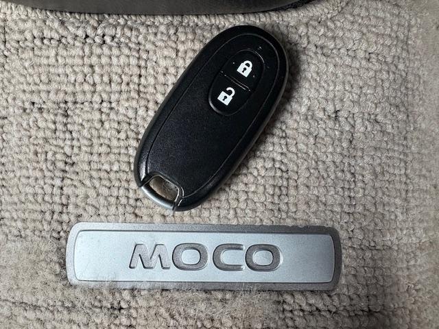モコ Ｘ　保証付　禁煙車　外品ナビ　地デジＴＶ　プッシュスタート　スマートキー　ＥＴＣ　オートエアコン　ベンチシート　純正ホイール（13枚目）
