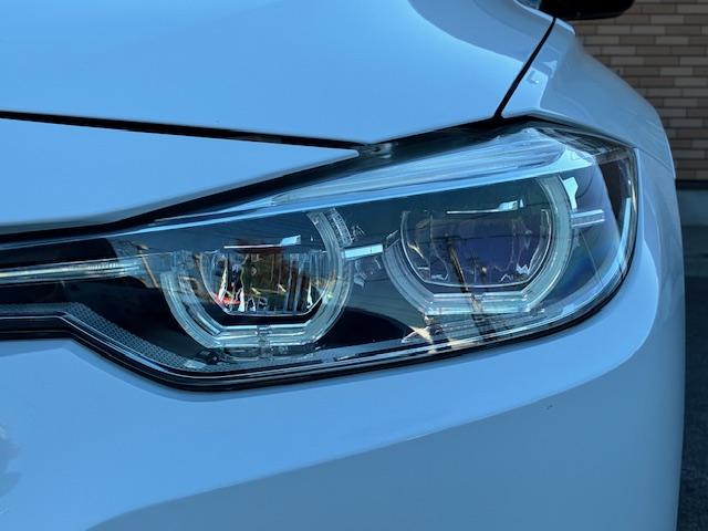 ヘッドライトも黄ばみ等無く、クリアな良好な状態が保たれております♪
