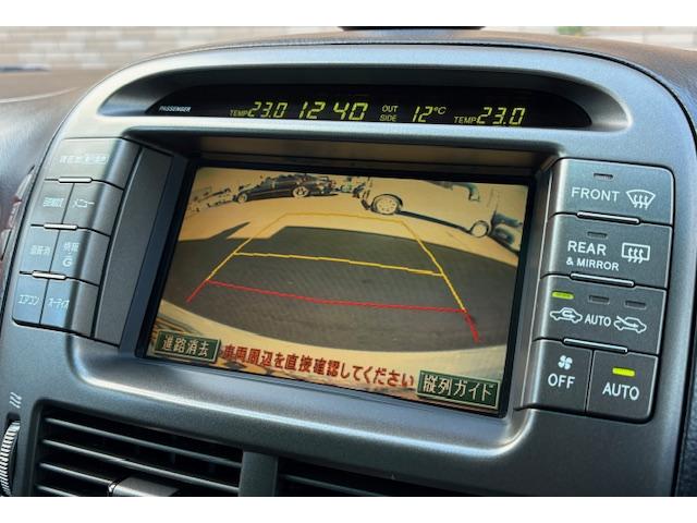 セルシオ Ｃ仕様　インテリアセレクション　保証付　禁煙車　黒革　サンルーフ　サスコン　ＷＯＲＫ製１９ＡＷ　ストレートマフラー　スマートキー　ナビ　Ｂカメラ　ブルートゥースキット　シートエアコン　全席電動シート　クルコン　ＨＩＤ　ＬＥＤフォグ（18枚目）