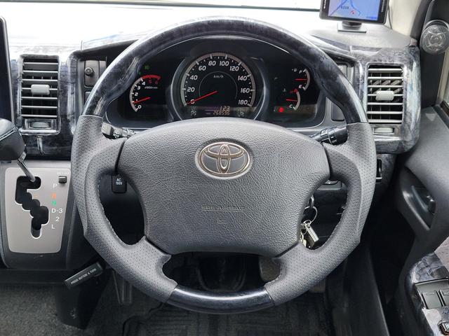 ハイエースバン ロングスーパーGL 保証付 禁煙車 ローダウン エアロ 外品17AW ホワイトレター ベッドキット LEDヘッド&フォグ アルパイン10型フローティングナビ デジタルインナーミラー ETC ガングリップ 木目調インパネ(12枚目)