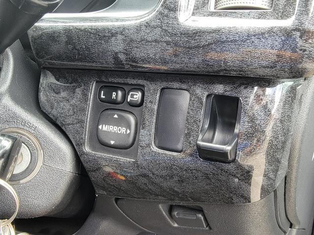 ハイエースバン ロングスーパーGL 保証付 禁煙車 ローダウン エアロ 外品17AW ホワイトレター ベッドキット LEDヘッド&フォグ アルパイン10型フローティングナビ デジタルインナーミラー ETC ガングリップ 木目調インパネ(19枚目)