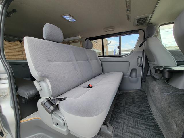 ハイエースバン ロングスーパーGL 保証付 禁煙車 ローダウン エアロ 外品17AW ホワイトレター ベッドキット LEDヘッド&フォグ アルパイン10型フローティングナビ デジタルインナーミラー ETC ガングリップ 木目調インパネ(23枚目)