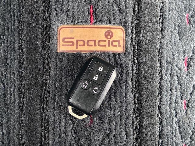 スペーシアカスタム ハイブリッドＸＳ　保証付　禁煙車　両側電動スライドドア　衝突軽減ブレーキ　純正８型ナビ　フルセグＴＶ　全方位モニター　スマートキー　ＬＥＤライト　ブルートゥース　ハーフレザーシート　ＥＴＣ　シートヒーター　純正１５ＡＷ（16枚目）