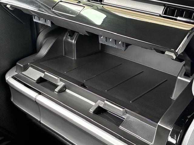 スペーシアカスタム ハイブリッドＸＳ　保証付　禁煙車　両側電動スライドドア　衝突軽減ブレーキ　純正８型ナビ　フルセグＴＶ　全方位モニター　スマートキー　ＬＥＤライト　ブルートゥース　ハーフレザーシート　ＥＴＣ　シートヒーター　純正１５ＡＷ（45枚目）