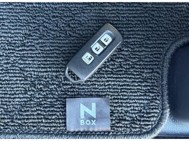 Ｎ－ＢＯＸカスタム Ｇ・Ｌホンダセンシング　保証付　禁煙車　電動スライドドア　衝突軽減ブレーキ　スマートキー　９型メーカーナビ　ＴＶ　Ｂカメラ　追従型クルコン　プッシュスタート　ＬＥＤライト　ステアリングアシスト　ＥＴＣ　純正ＡＷ（16枚目）