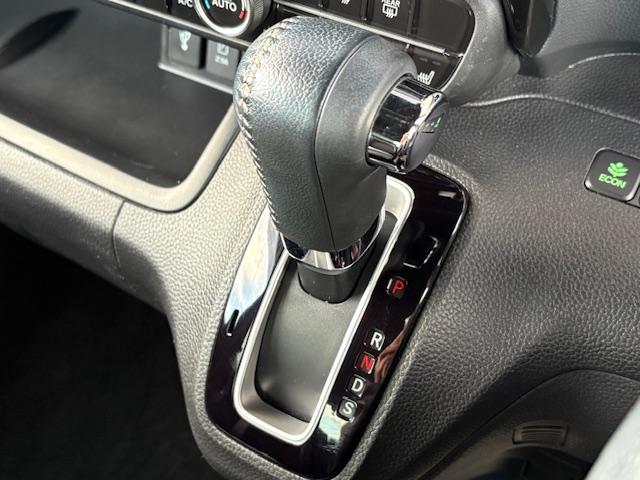 Ｎ－ＢＯＸカスタム ＥＸターボ　保証付　禁煙車　ターボ車　両側電動スライドドア　衝突軽減ブレーキ　９型メーカーナビ　フルセグ　Ｂカメラ　ＬＥＤライト　追従型クルコン　ハーフレザー＆シートヒーター　純正Ｅ／Ｇスターター　純正１５ＡＷ（20枚目）