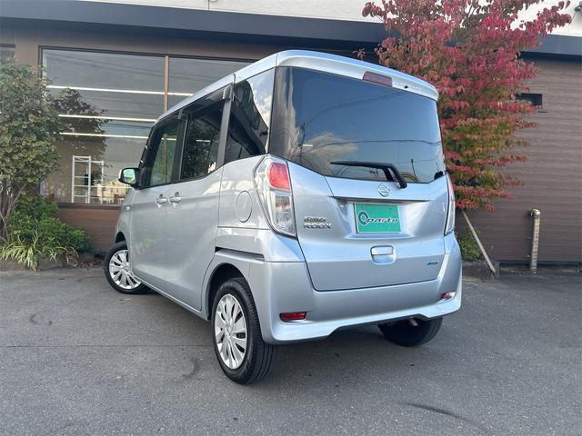 デイズルークス S ETC 両側スライドドア TV キーレスエントリー アイドリングストップ 電動格納ミラー ベンチシート CVT ABS ESC CD USB ミュージックプレイヤー接続可 Bluetooth(4枚目)