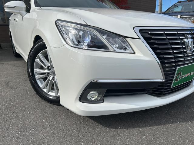 クラウン ロイヤルサルーン ETC クリアランスソナー オートクルーズコントロール バックカメラ TV アルミホイール HID AT スマートキー 電動格納ミラー 盗難防止システム 衝突安全ボディ ABS ESC エアコン(8枚目)