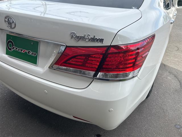クラウン ロイヤルサルーン ETC クリアランスソナー オートクルーズコントロール バックカメラ TV アルミホイール HID AT スマートキー 電動格納ミラー 盗難防止システム 衝突安全ボディ ABS ESC エアコン(11枚目)