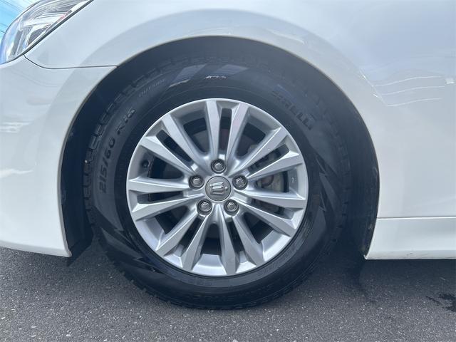 クラウン ロイヤルサルーン ETC クリアランスソナー オートクルーズコントロール バックカメラ TV アルミホイール HID AT スマートキー 電動格納ミラー 盗難防止システム 衝突安全ボディ ABS ESC エアコン(15枚目)