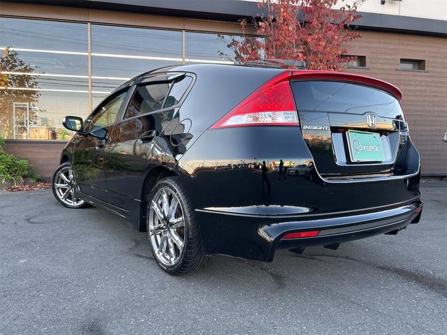 インサイト ＬＳ　アルミホイール　オートライト　ＨＩＤ　ＣＶＴ　キーレスエントリー　盗難防止システム　Ｂｌｕｅｔｏｏｔｈ　衝突安全ボディ　ＡＢＳ　ＥＳＣ　エアコン（4枚目）