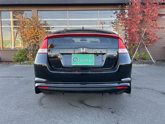 インサイト ＬＳ　アルミホイール　オートライト　ＨＩＤ　ＣＶＴ　キーレスエントリー　盗難防止システム　Ｂｌｕｅｔｏｏｔｈ　衝突安全ボディ　ＡＢＳ　ＥＳＣ　エアコン（5枚目）