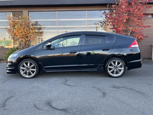 インサイト ＬＳ　アルミホイール　オートライト　ＨＩＤ　ＣＶＴ　キーレスエントリー　盗難防止システム　Ｂｌｕｅｔｏｏｔｈ　衝突安全ボディ　ＡＢＳ　ＥＳＣ　エアコン（7枚目）