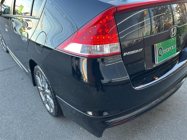 インサイト ＬＳ　アルミホイール　オートライト　ＨＩＤ　ＣＶＴ　キーレスエントリー　盗難防止システム　Ｂｌｕｅｔｏｏｔｈ　衝突安全ボディ　ＡＢＳ　ＥＳＣ　エアコン（11枚目）