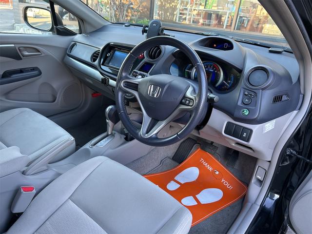 インサイト ＬＳ　アルミホイール　オートライト　ＨＩＤ　ＣＶＴ　キーレスエントリー　盗難防止システム　Ｂｌｕｅｔｏｏｔｈ　衝突安全ボディ　ＡＢＳ　ＥＳＣ　エアコン（30枚目）