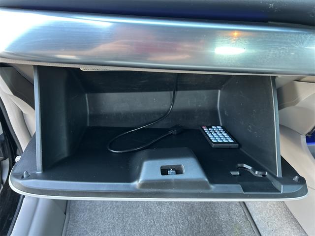 インサイト ＬＳ　アルミホイール　オートライト　ＨＩＤ　ＣＶＴ　キーレスエントリー　盗難防止システム　Ｂｌｕｅｔｏｏｔｈ　衝突安全ボディ　ＡＢＳ　ＥＳＣ　エアコン（46枚目）