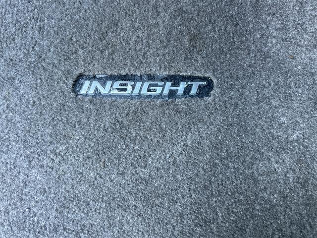 インサイト ＬＳ　アルミホイール　オートライト　ＨＩＤ　ＣＶＴ　キーレスエントリー　盗難防止システム　Ｂｌｕｅｔｏｏｔｈ　衝突安全ボディ　ＡＢＳ　ＥＳＣ　エアコン（49枚目）