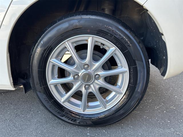 フィット １３Ｇ・Ｆパッケージ　ＥＴＣ　ナビ　衝突被害軽減システム　アルミホイール　スマートキー　アイドリングストップ　電動格納ミラー　フルフラット　ＣＶＴ　盗難防止システム　衝突安全ボディ　ＡＢＳ　ＥＳＣ　ＵＳＢ（17枚目）