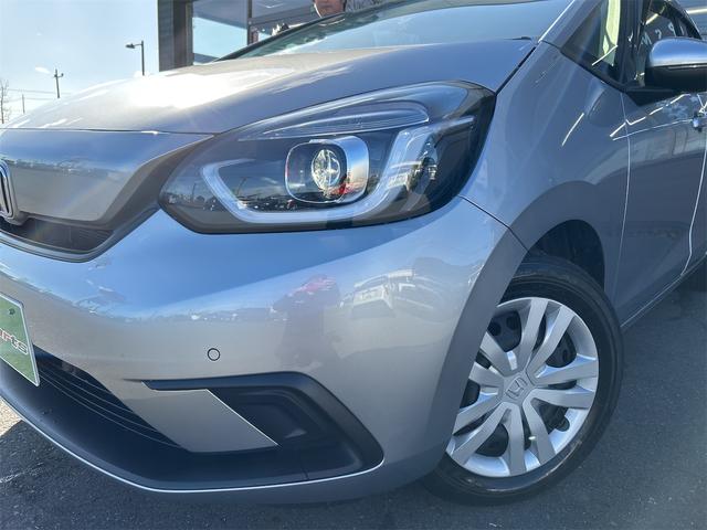 フィット ｅ：ＨＥＶベーシック　バックカメラ　ナビ　ＴＶ　クリアランスソナー　オートクルーズコントロール　衝突被害軽減システム　オートライト　ＬＥＤヘッドランプ　スマートキー　アイドリングストップ　電動格納ミラー　ＣＶＴ（9枚目）