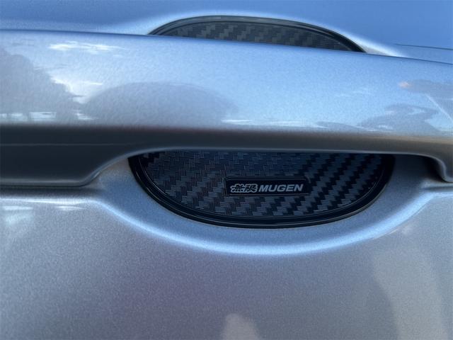 フィット ｅ：ＨＥＶベーシック　バックカメラ　ナビ　ＴＶ　クリアランスソナー　オートクルーズコントロール　衝突被害軽減システム　オートライト　ＬＥＤヘッドランプ　スマートキー　アイドリングストップ　電動格納ミラー　ＣＶＴ（14枚目）