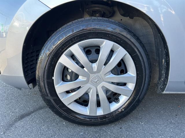 フィット ｅ：ＨＥＶベーシック　バックカメラ　ナビ　ＴＶ　クリアランスソナー　オートクルーズコントロール　衝突被害軽減システム　オートライト　ＬＥＤヘッドランプ　スマートキー　アイドリングストップ　電動格納ミラー　ＣＶＴ（20枚目）