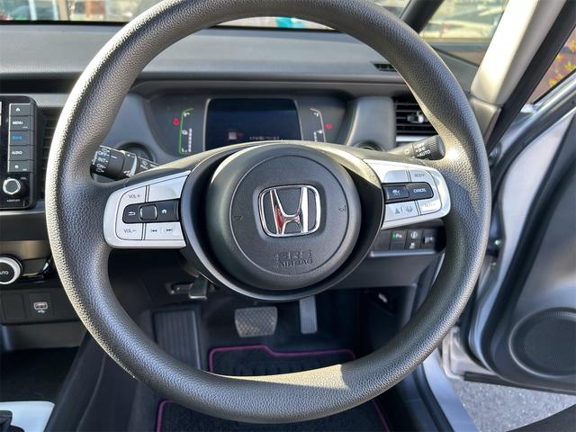 フィット ｅ：ＨＥＶベーシック　バックカメラ　ナビ　ＴＶ　クリアランスソナー　オートクルーズコントロール　衝突被害軽減システム　オートライト　ＬＥＤヘッドランプ　スマートキー　アイドリングストップ　電動格納ミラー　ＣＶＴ（23枚目）