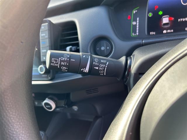 フィット ｅ：ＨＥＶベーシック　バックカメラ　ナビ　ＴＶ　クリアランスソナー　オートクルーズコントロール　衝突被害軽減システム　オートライト　ＬＥＤヘッドランプ　スマートキー　アイドリングストップ　電動格納ミラー　ＣＶＴ（24枚目）