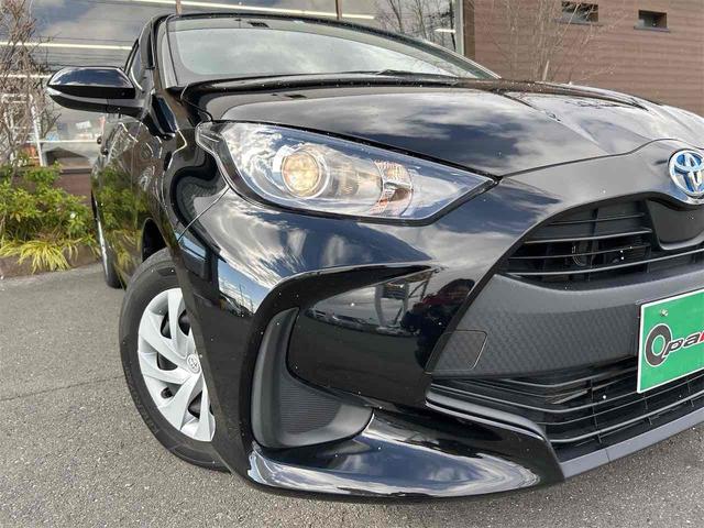 ヤリス ハイブリッドＸ　ＥＴＣ　バックカメラ　オートクルーズコントロール　レーンアシスト　衝突被害軽減システム　オートマチックハイビーム　オートライト　スマートキー　電動格納ミラー　ＣＶＴ　盗難防止システム　衝突安全ボディ（8枚目）