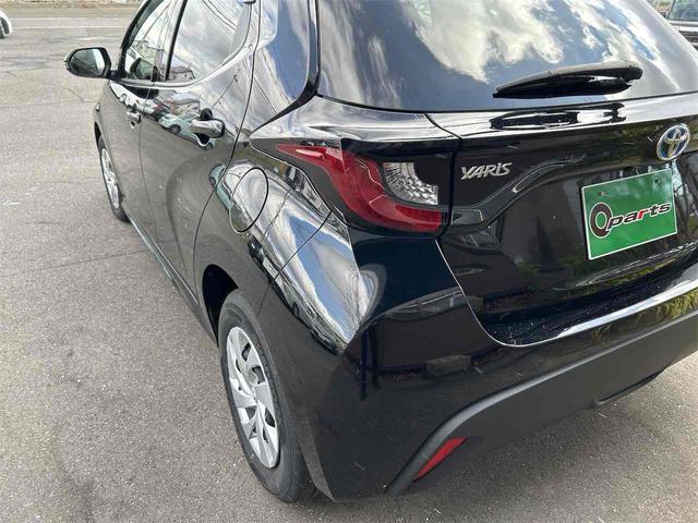 ヤリス ハイブリッドＸ　ＥＴＣ　バックカメラ　オートクルーズコントロール　レーンアシスト　衝突被害軽減システム　オートマチックハイビーム　オートライト　スマートキー　電動格納ミラー　ＣＶＴ　盗難防止システム　衝突安全ボディ（10枚目）