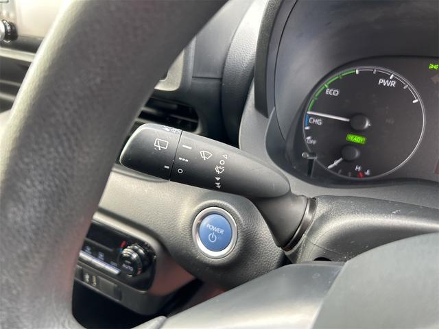 ヤリス ハイブリッドＸ　ＥＴＣ　バックカメラ　オートクルーズコントロール　レーンアシスト　衝突被害軽減システム　オートマチックハイビーム　オートライト　スマートキー　電動格納ミラー　ＣＶＴ　盗難防止システム　衝突安全ボディ（23枚目）