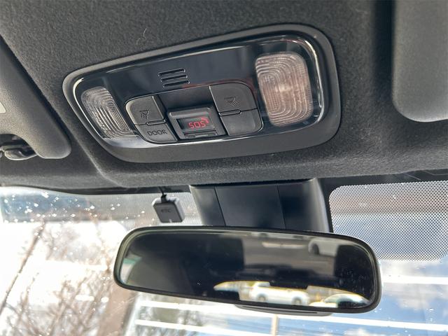 ヤリス ハイブリッドＸ　ＥＴＣ　バックカメラ　オートクルーズコントロール　レーンアシスト　衝突被害軽減システム　オートマチックハイビーム　オートライト　スマートキー　電動格納ミラー　ＣＶＴ　盗難防止システム　衝突安全ボディ（33枚目）