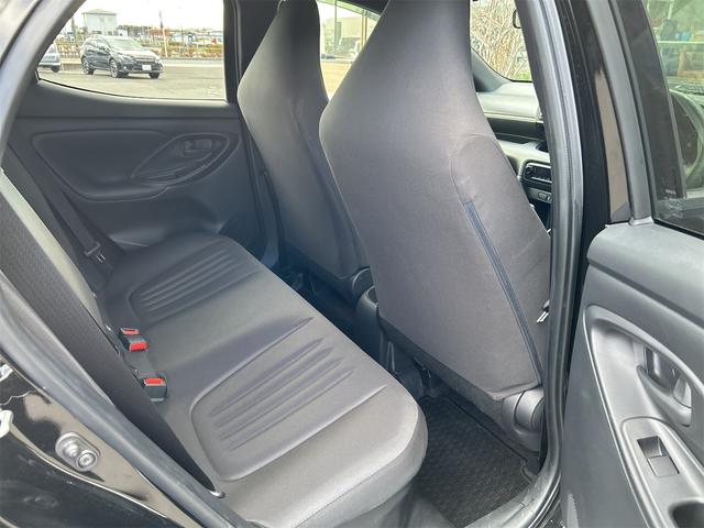 ヤリス ハイブリッドＸ　ＥＴＣ　バックカメラ　オートクルーズコントロール　レーンアシスト　衝突被害軽減システム　オートマチックハイビーム　オートライト　スマートキー　電動格納ミラー　ＣＶＴ　盗難防止システム　衝突安全ボディ（40枚目）