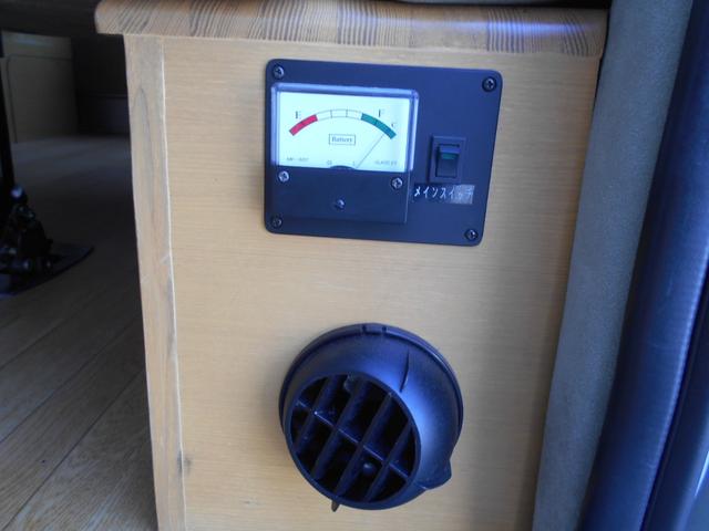 ハイエースバン SロングワイドDX GLパッケージ 4WD キャンピング ナビ バックカメラ べバストFFヒーター 外部電源入力可 AC100Vコンセント&ソケット サブバッテリー シンク 排水給水 シャワー付き テーブル&ソファー 網戸 カーテン(11枚目)