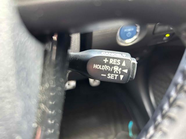 プリウス Ｓツーリングセレクション・ブラックエディション　ドライブレコーダー（前後カメラ）　クリアランスソナー　レーンアシスト　クルコン　衝突被害軽減システム　全方位カメラ　フルセグＴＶ　Ｂｌｕｅｔｏｏｔｈオーディオ　オートマチックハイビーム　ＥＴＣ２．０（5枚目）