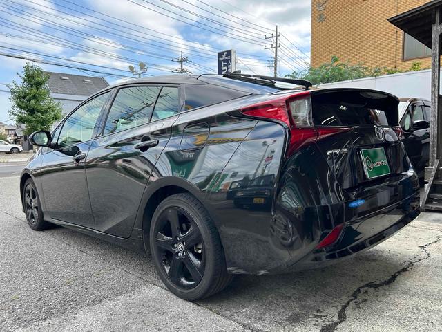 プリウス Ｓツーリングセレクション・ブラックエディション　ドライブレコーダー（前後カメラ）　クリアランスソナー　レーンアシスト　クルコン　衝突被害軽減システム　全方位カメラ　フルセグＴＶ　Ｂｌｕｅｔｏｏｔｈオーディオ　オートマチックハイビーム　ＥＴＣ２．０（17枚目）