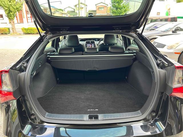 プリウス Ｓツーリングセレクション・ブラックエディション　ドライブレコーダー（前後カメラ）　クリアランスソナー　レーンアシスト　クルコン　衝突被害軽減システム　全方位カメラ　フルセグＴＶ　Ｂｌｕｅｔｏｏｔｈオーディオ　オートマチックハイビーム　ＥＴＣ２．０（22枚目）